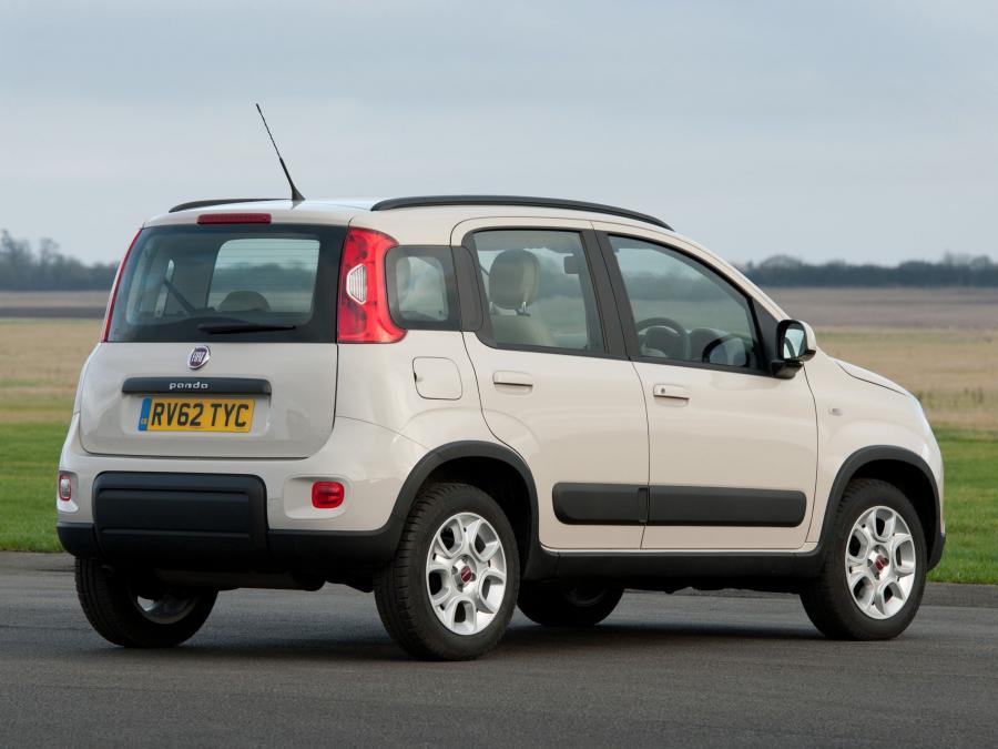  Fiat Panda Trekking 2013 года  (UK) (фото 13 из 14)